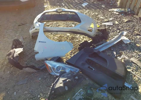 2015 Toyota Prius C Three из США, поврежденный, VIN JTDKDTB35F1576532